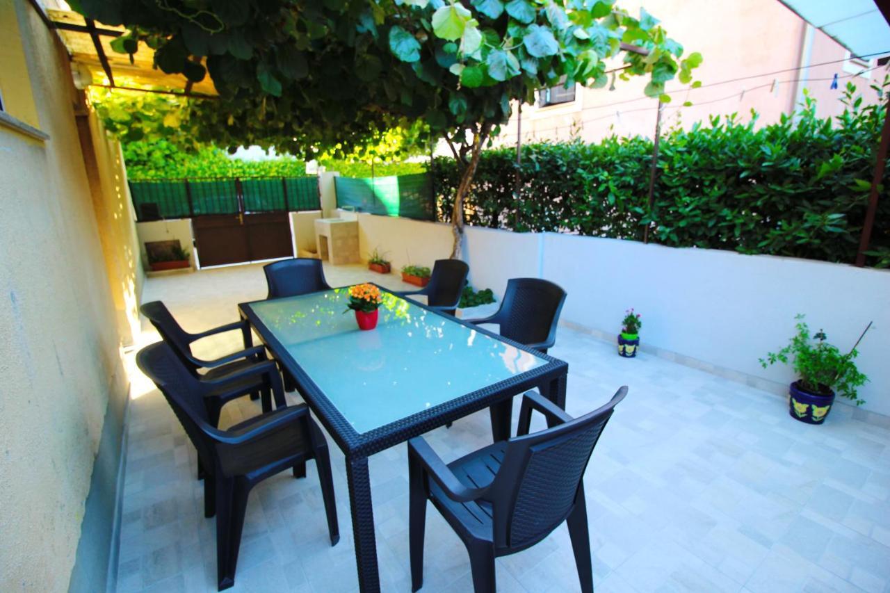 Apartment Zara Exterior foto